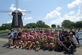 5歳児きく組 鶴見緑地公園へ親子遠足にいきました。