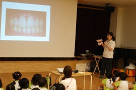 歯みがき講習会の様子