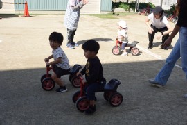 園庭開放「ミニ運動会に参加しよう」を開催しました。