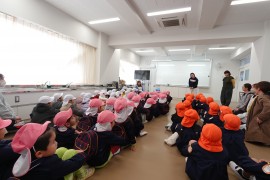 小学校見学の様子